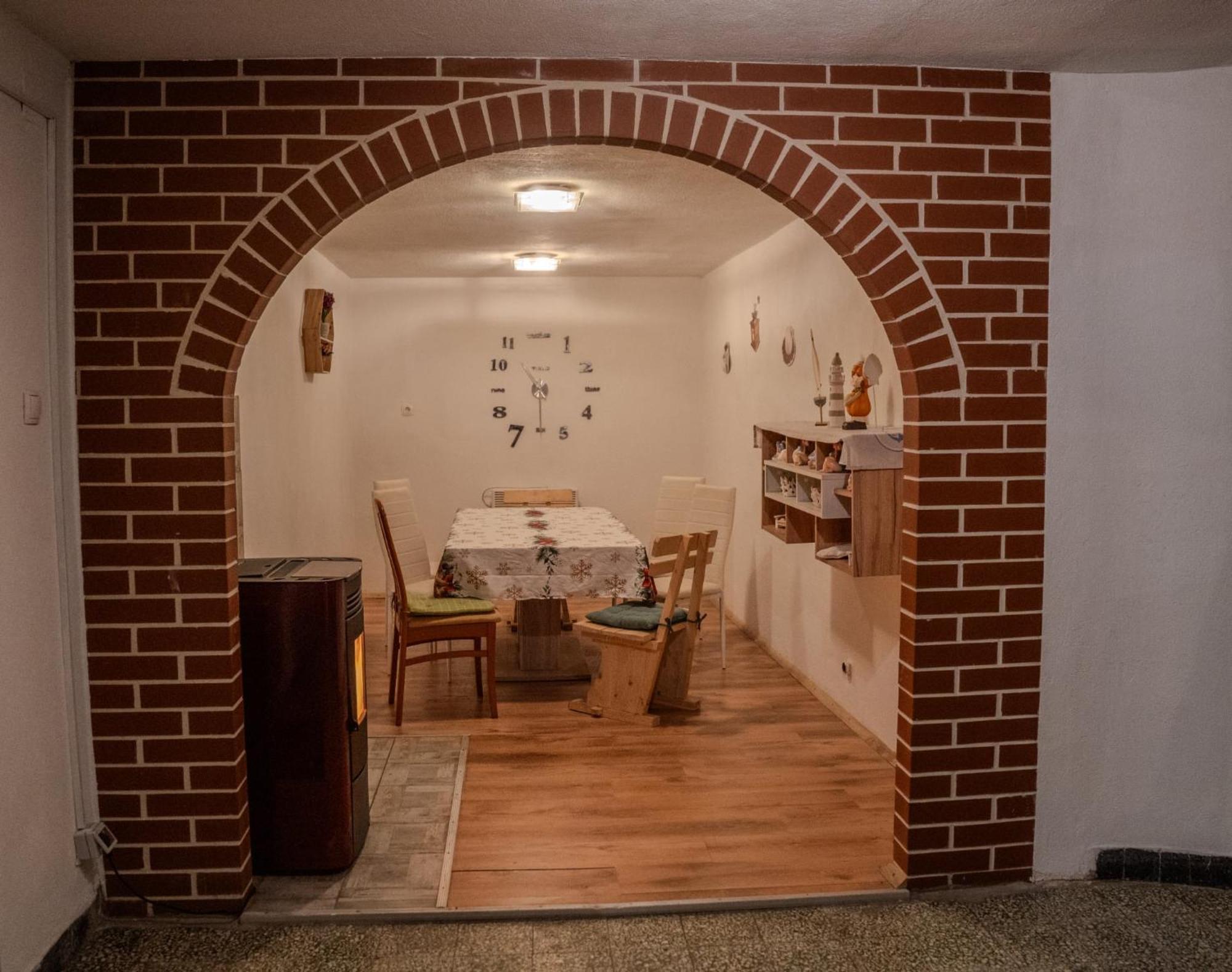 モイストラナ Sigma Houseホステル エクステリア 写真